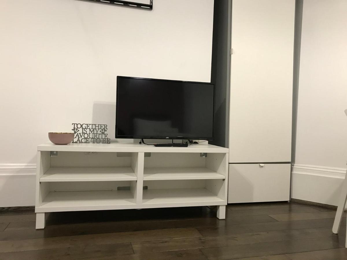 Berkshire Luxury Studio Apartment Reading